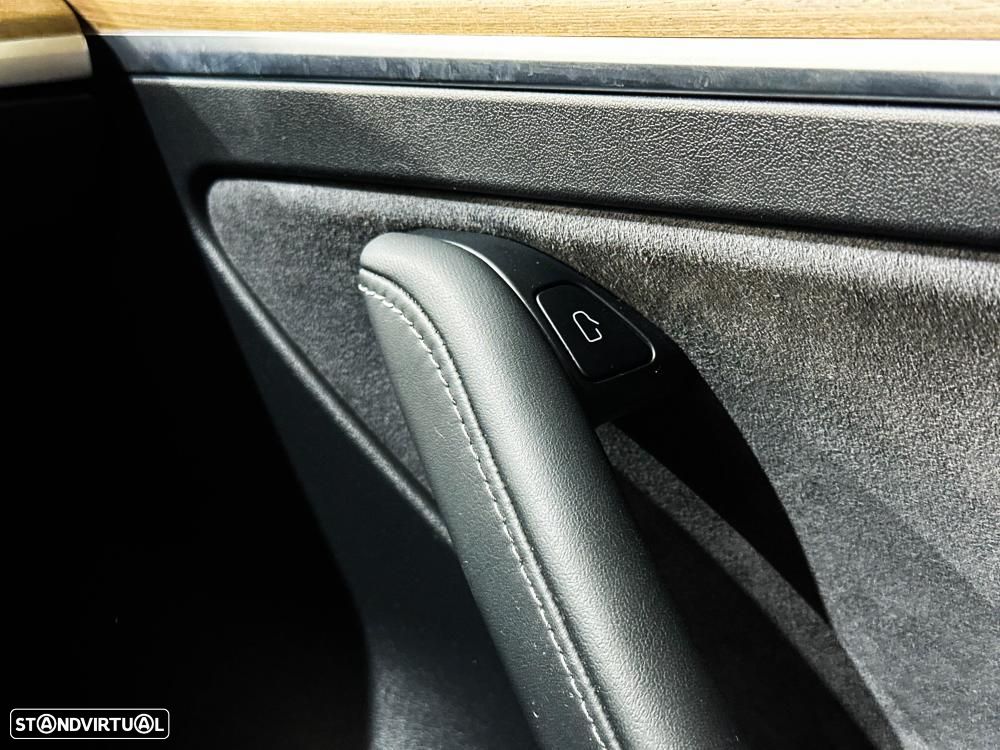 Tesla Model 3 Standard Range Plus RWD - 35