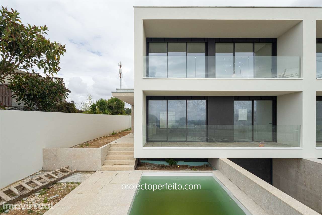 Moradia Geminada T4 Venda em Madalena,Vila Nova de Gaia - Grande imagem: 2/27