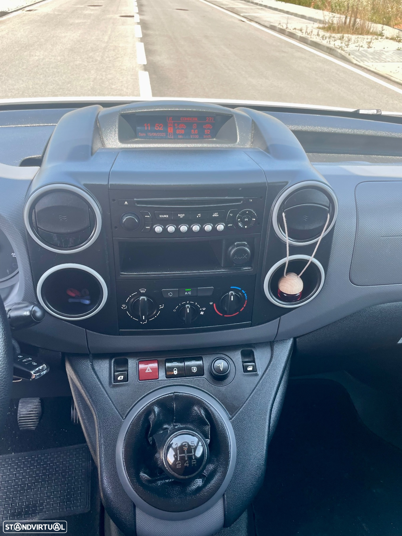 Peugeot Partner - 13