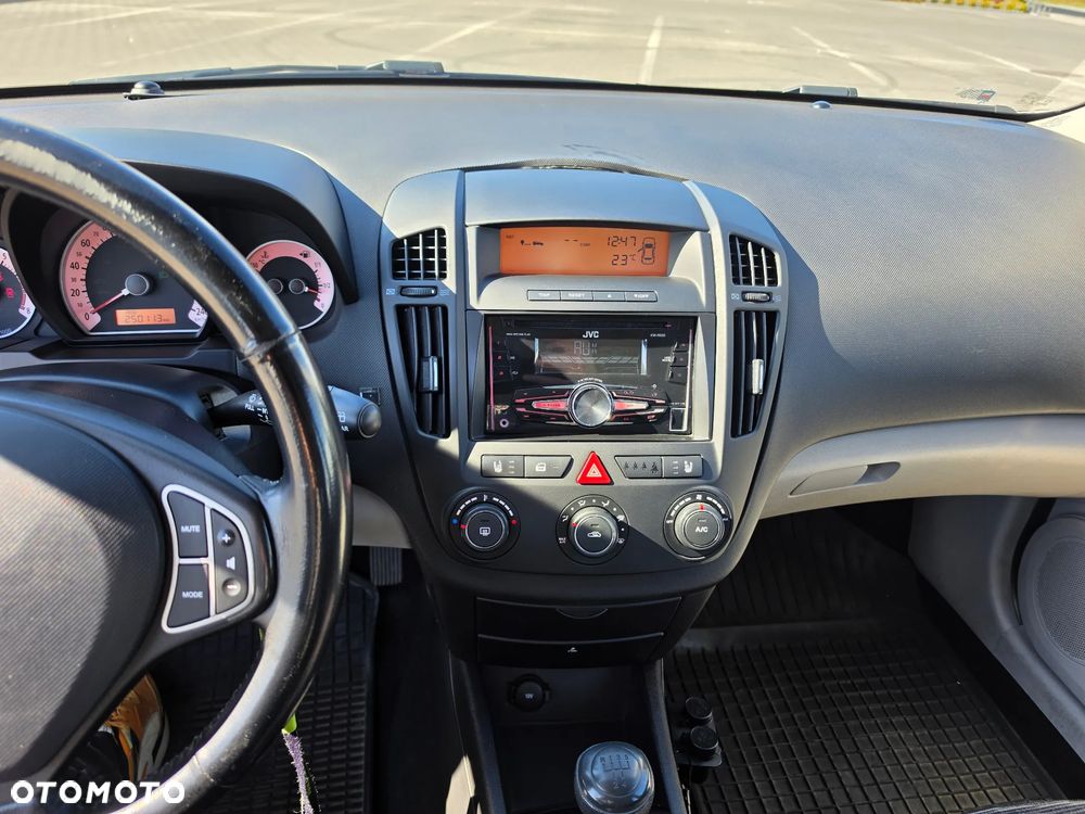 Kia Ceed 1.6 Comfort - 20