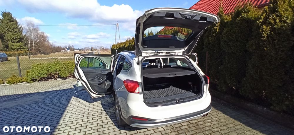 Ford Focus 1.5 EcoBoost Active - 5