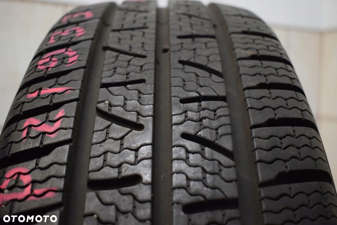 R15C 215/70 Pirelli Carrier Winter pojedyncza - 1