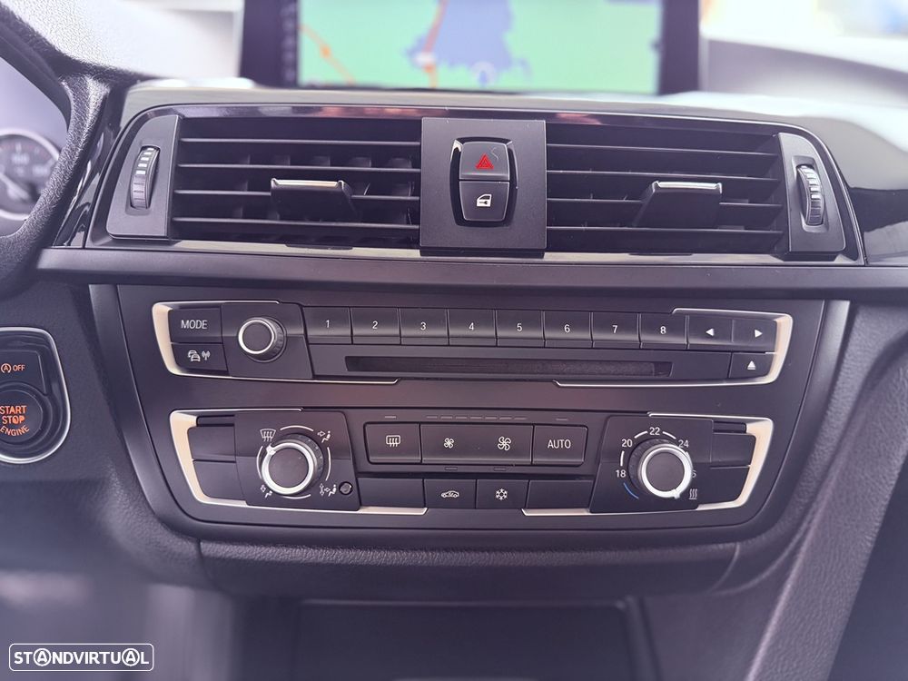 BMW 320 d Auto Pack M - 32