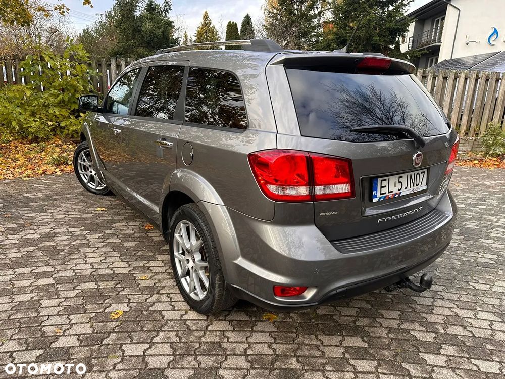 Fiat Freemont 2.0 Multijet Lounge AWD - 4