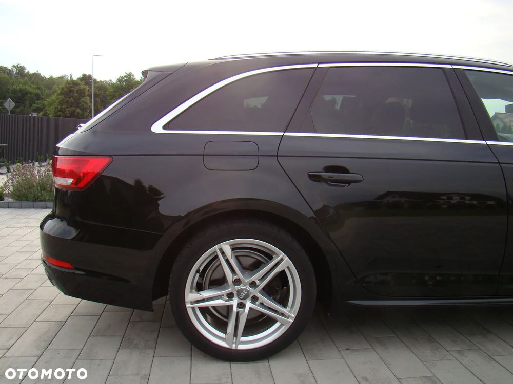 Audi A4 Avant 2.0 TFSI ultra design - 12