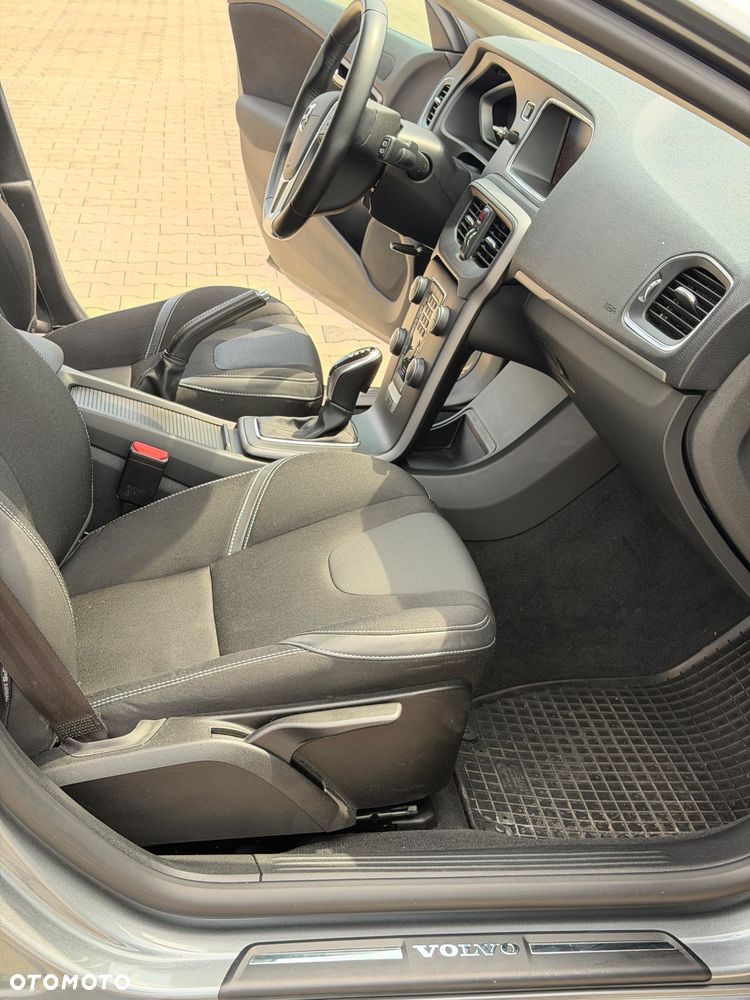 Volvo V40 - 19