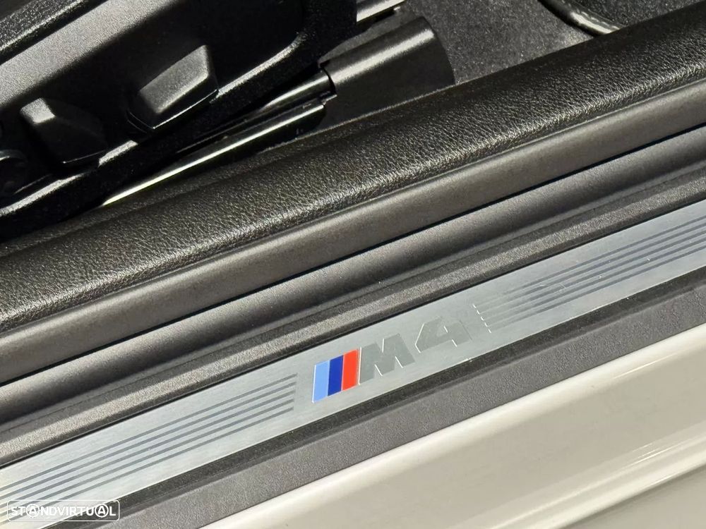 BMW M4 Auto - 36