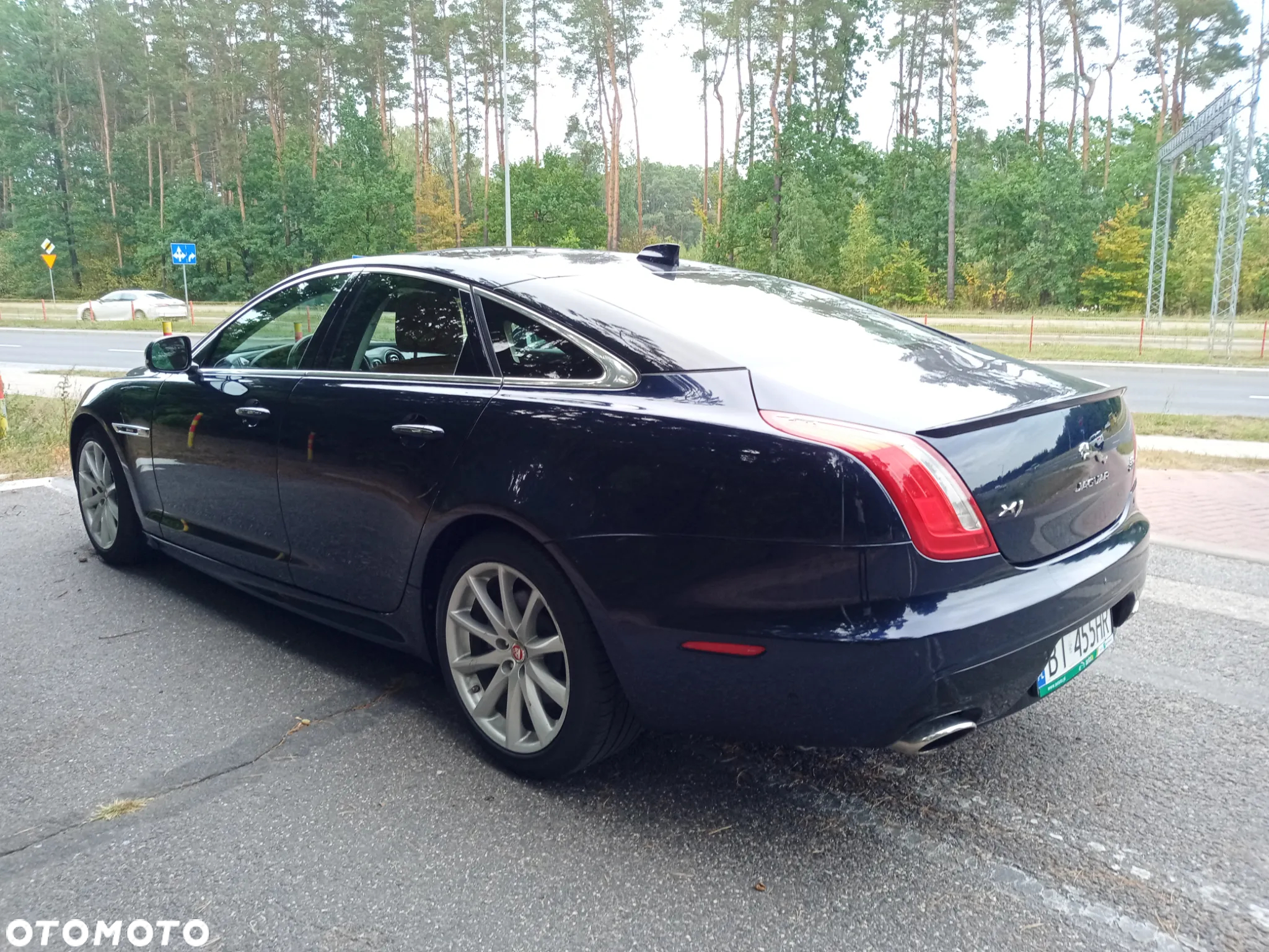 Jaguar XJ 3.0 T AWD R-Sport - 3