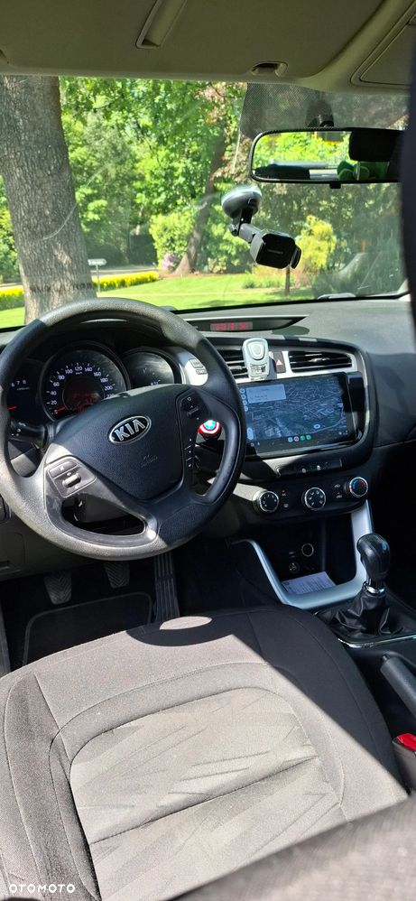 Kia Ceed 1.4 CVVT Dream-Team Edition - 2
