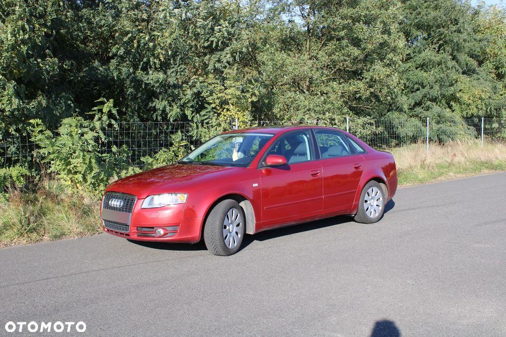 Audi A4 Limousine - 14