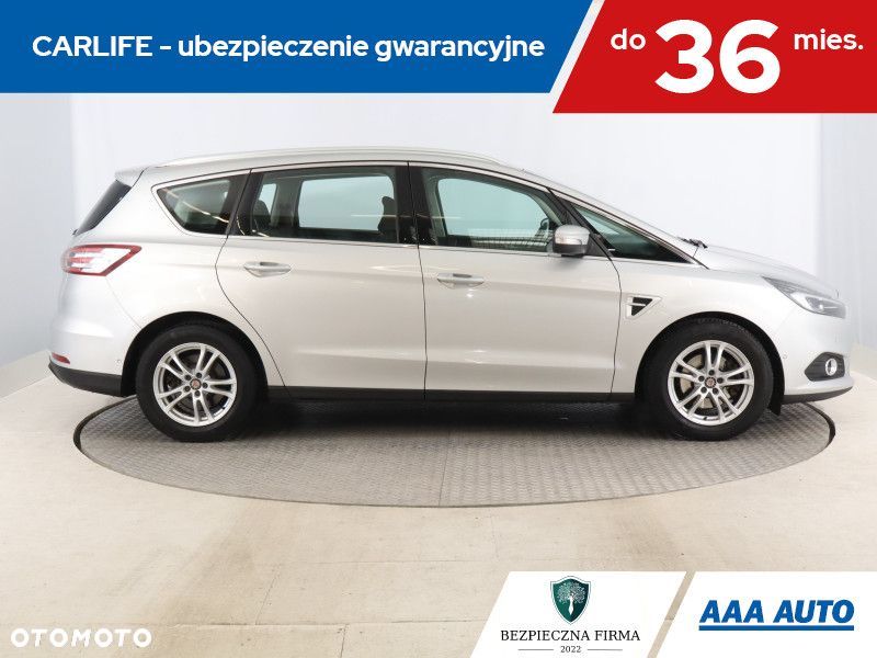Ford S-Max - 8