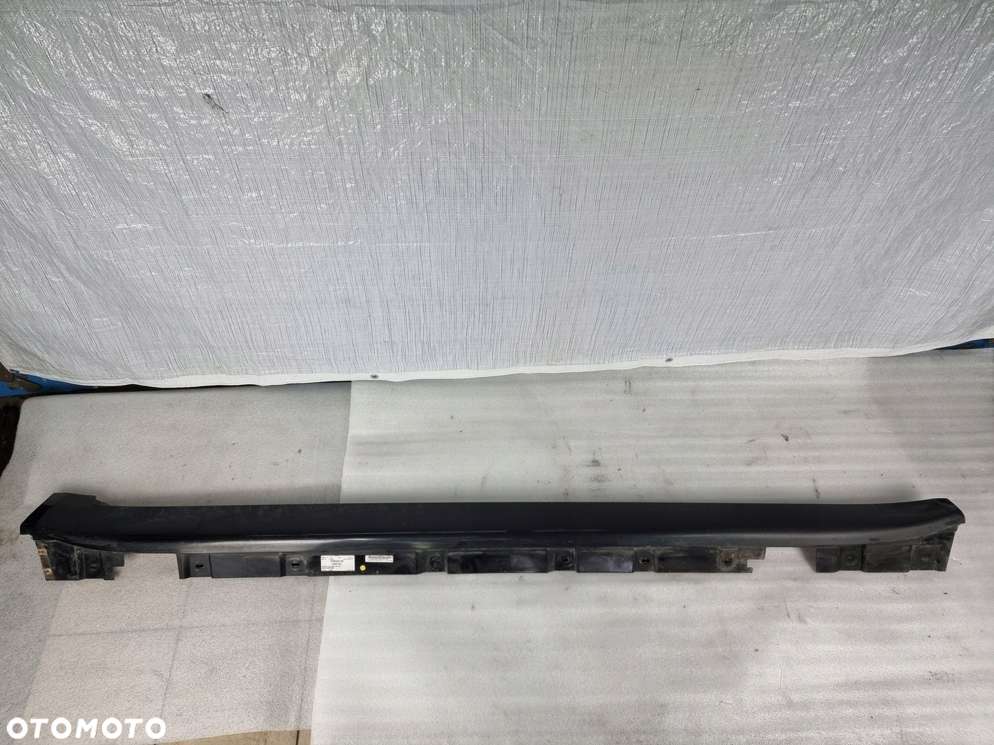 BMW F01 F02 LISTWA PROGOWA NAKŁADKA PRAWA 7209340 - 2