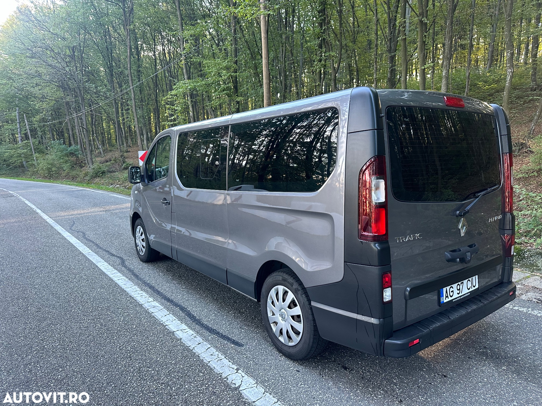 Renault Trafic ENERGY dCi 125 Combi Expression - 6