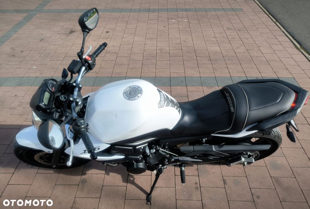 Yamaha XJ - 7