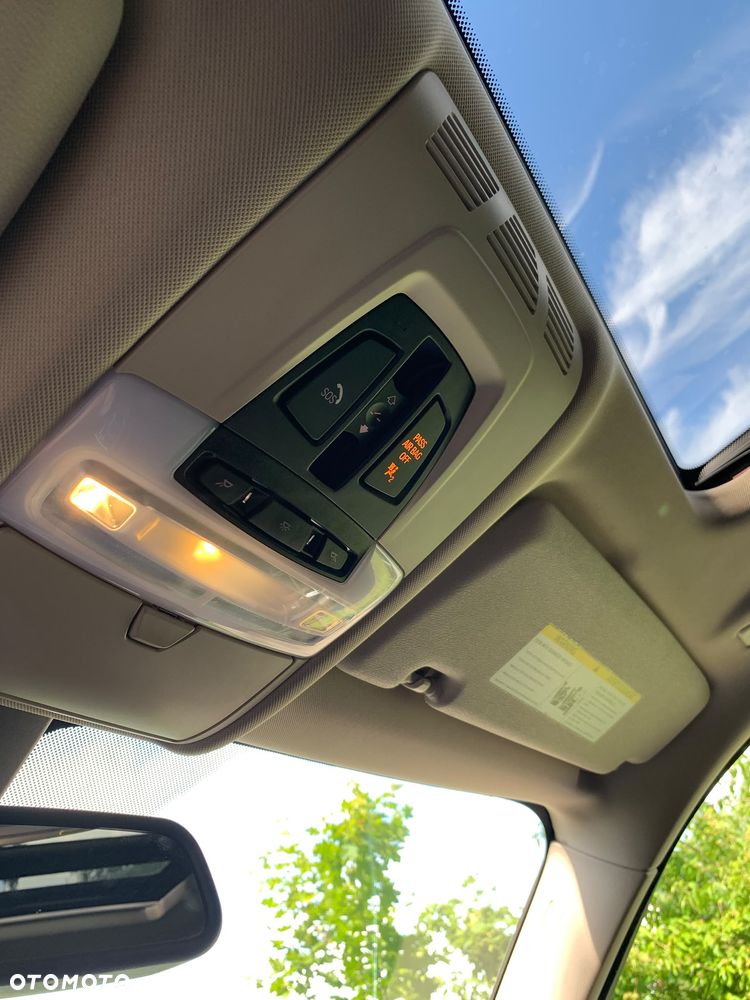 BMW X5 xDrive35i - 32