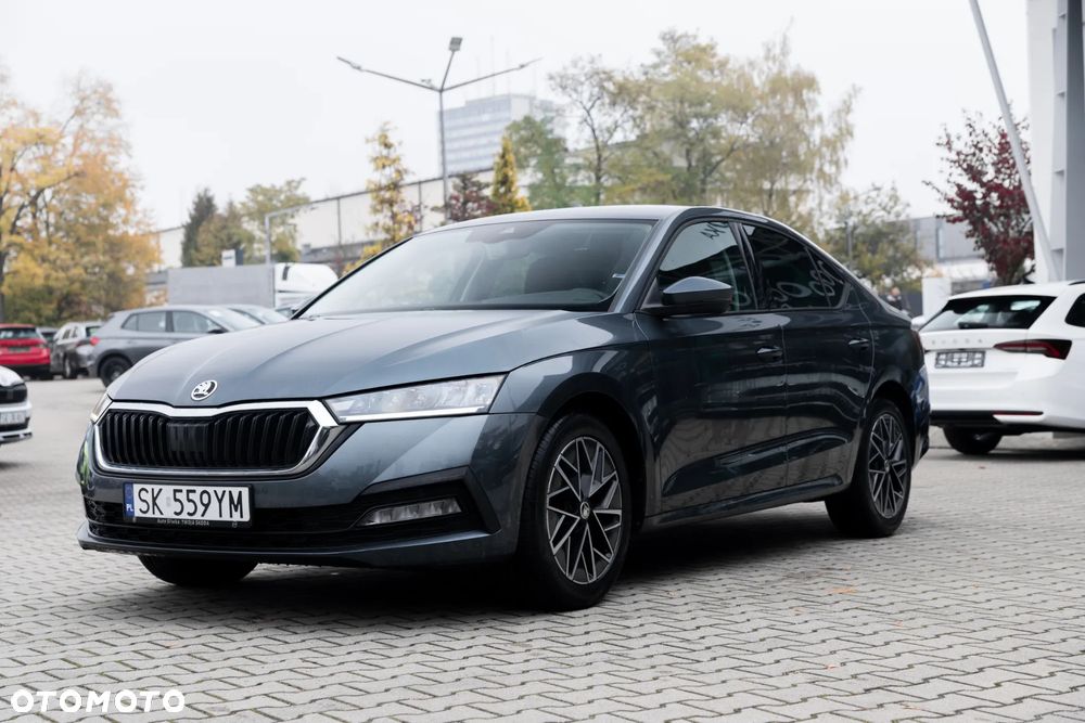 Skoda Octavia 2021 photo 3