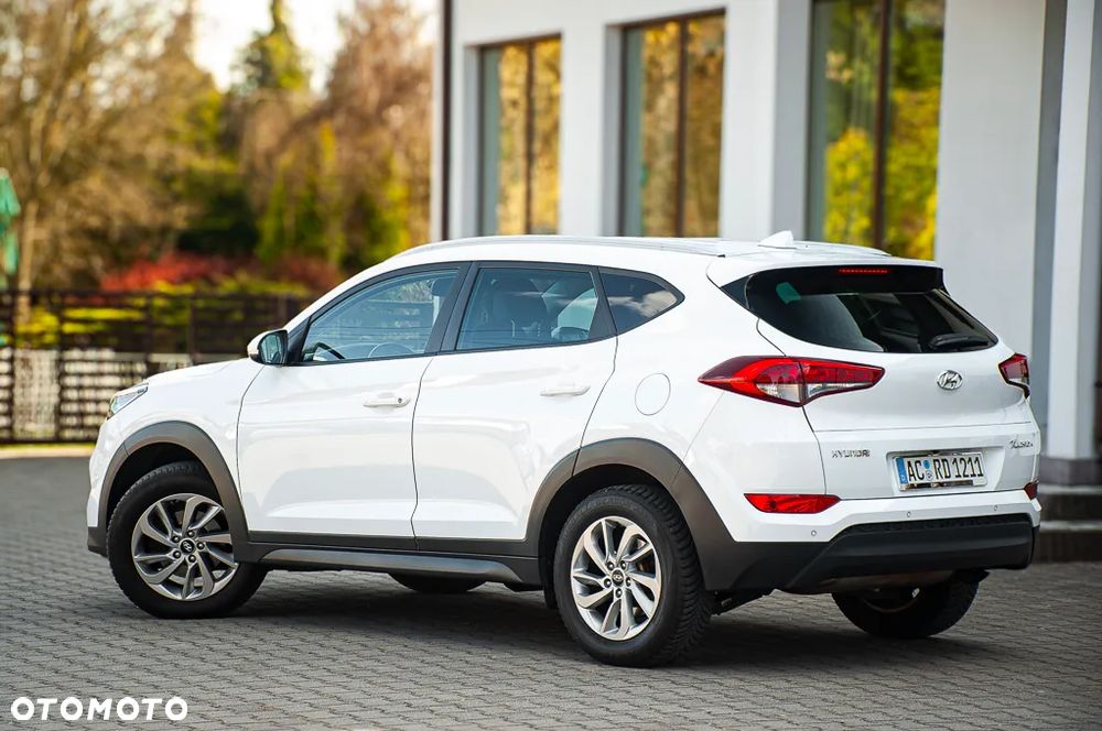 Hyundai Tucson blue 1.6 GDi 2WD Navi - 12