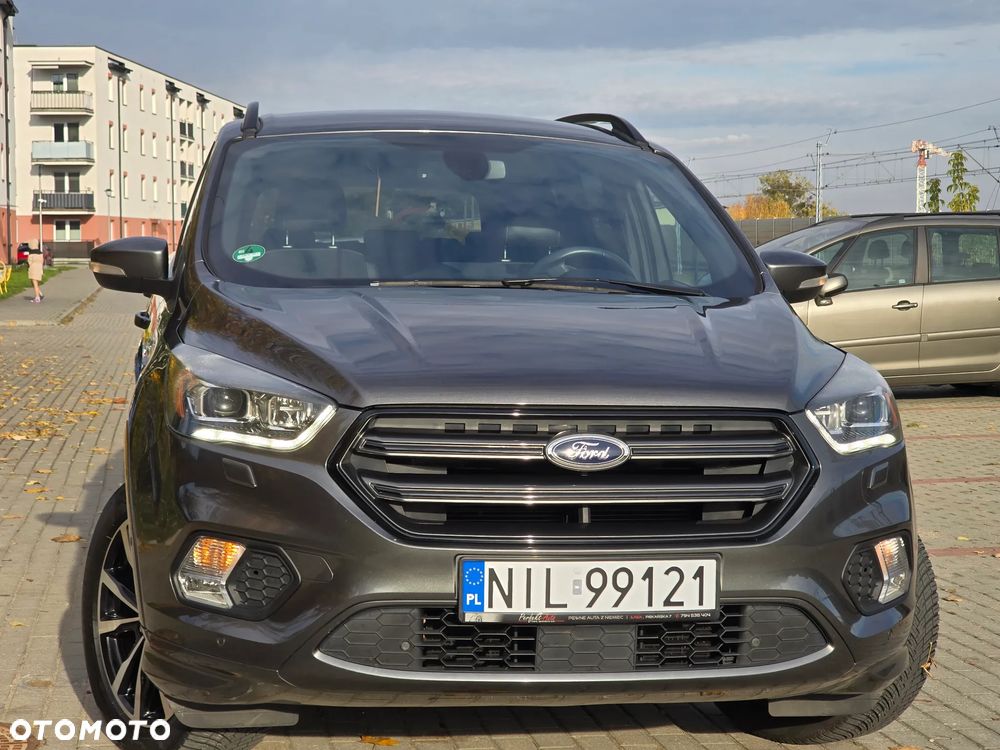 Ford Kuga 1.5 EcoBoost 2x4 ST-Line - 6