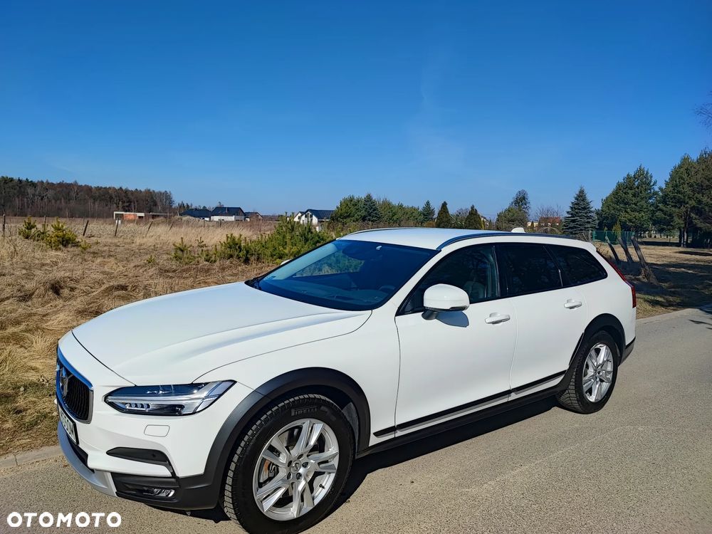Volvo V90 D4 SCR Momentum Pro - 36