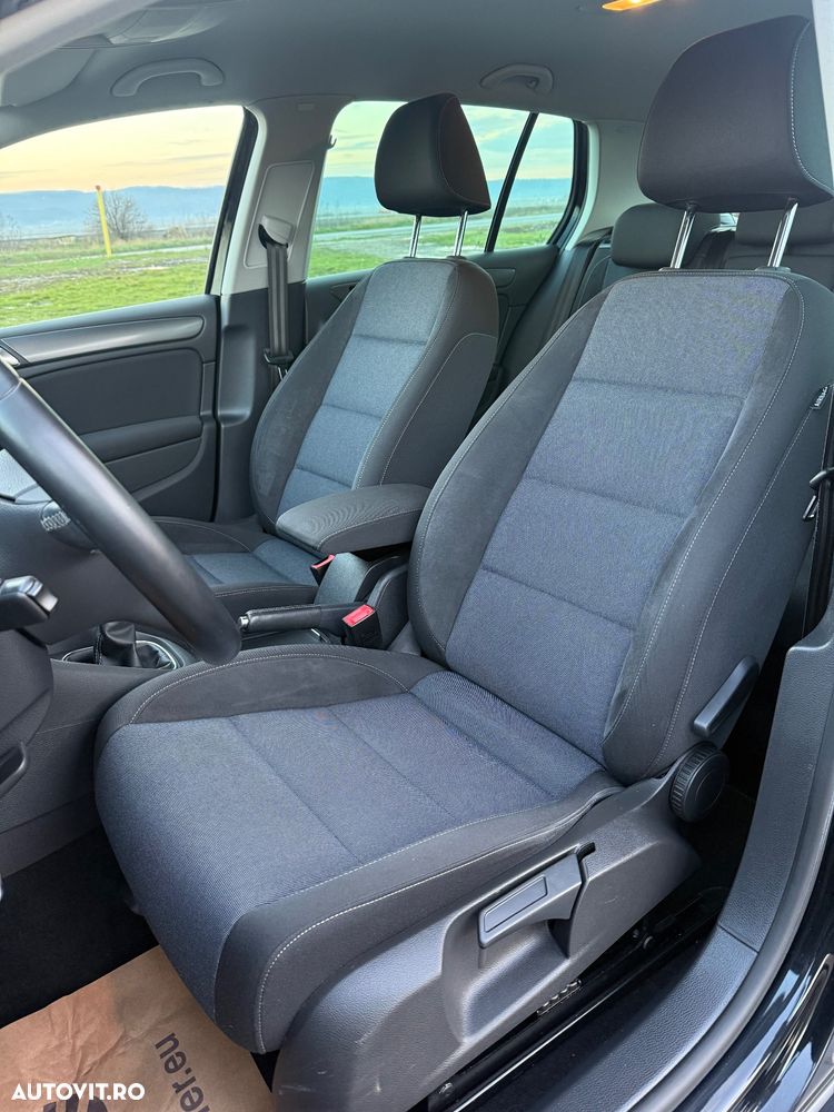 Volkswagen Golf 2.0 TDI DPF 4Motion Style - 17