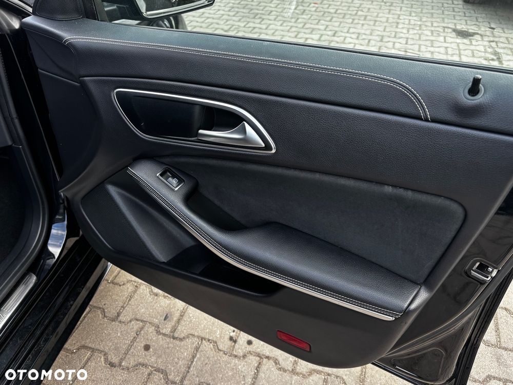 Mercedes-Benz CLA 200 (CDI) d 4-Matic AMG Line - 17