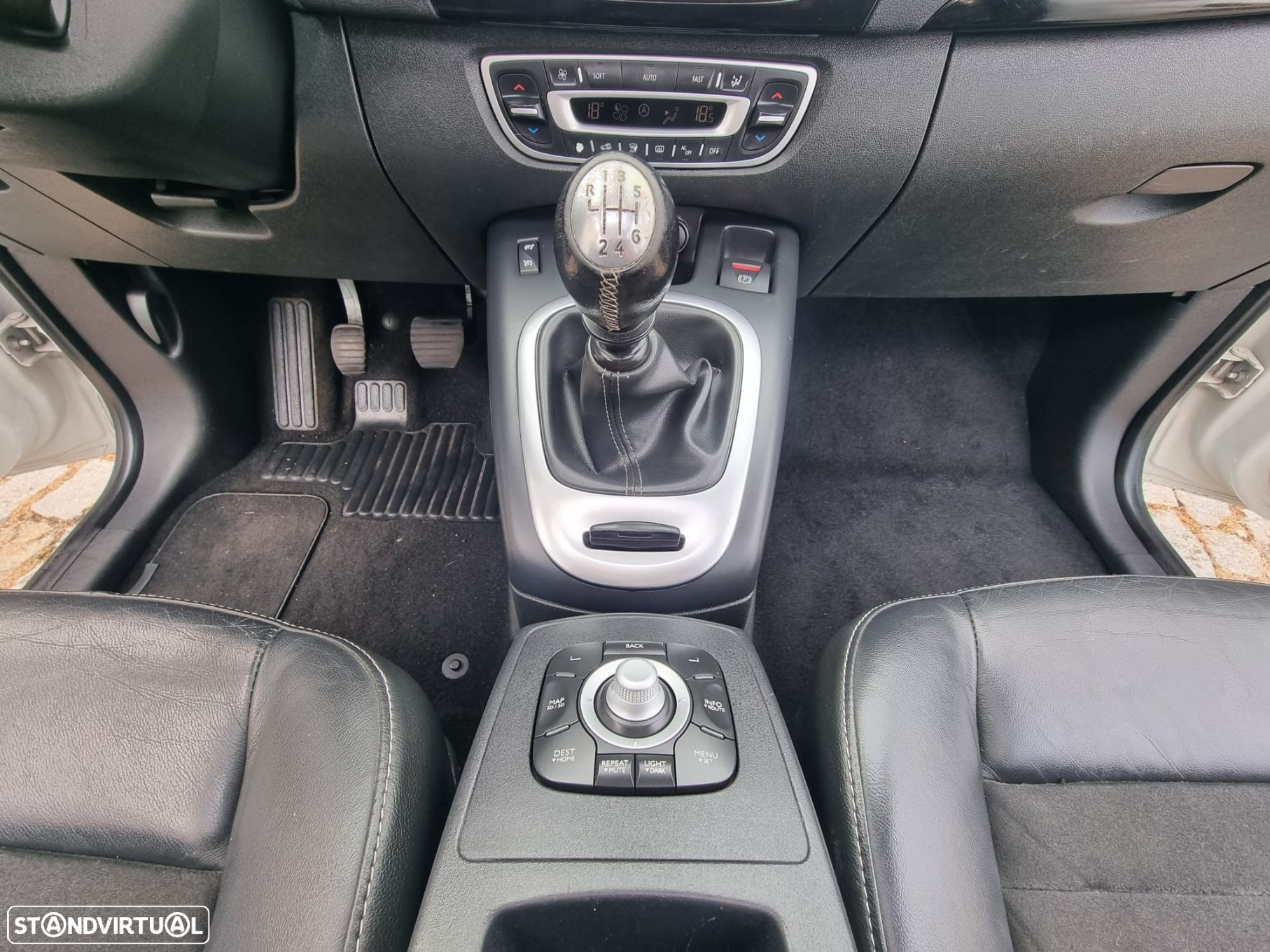 Renault Grand Scénic 1.6 dCi Luxe 7L - 13