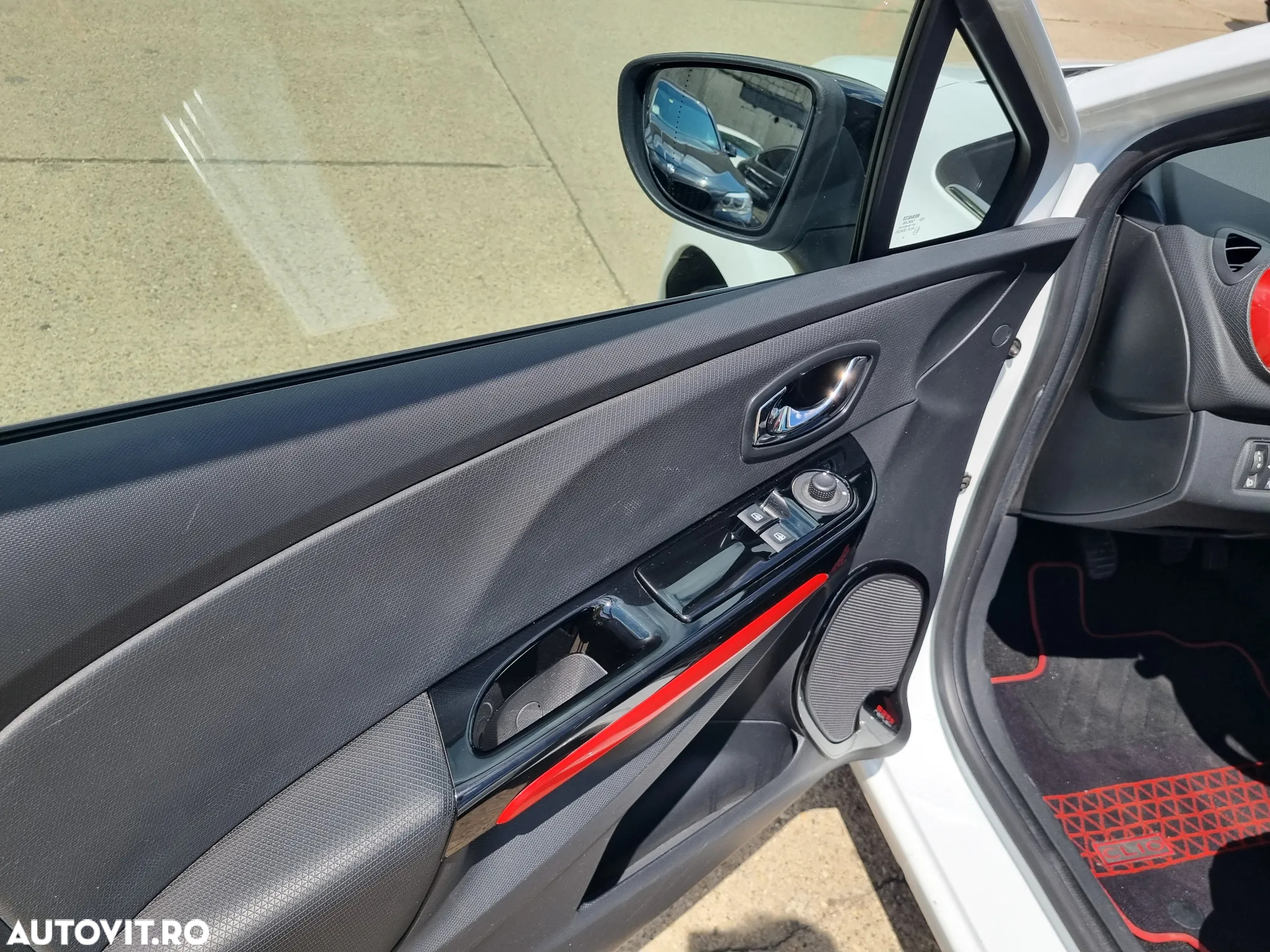 Renault Clio ENERGY TCe 90 Start & Stop Paris - 11