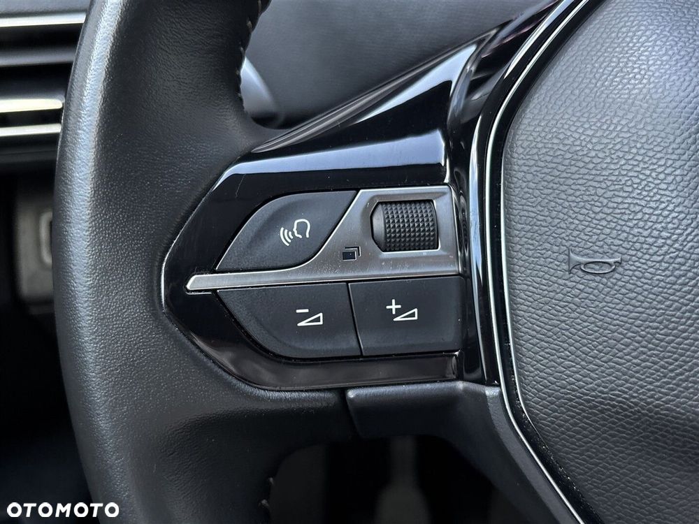 Peugeot 3008 1.5 BlueHDi Active S&S - 17