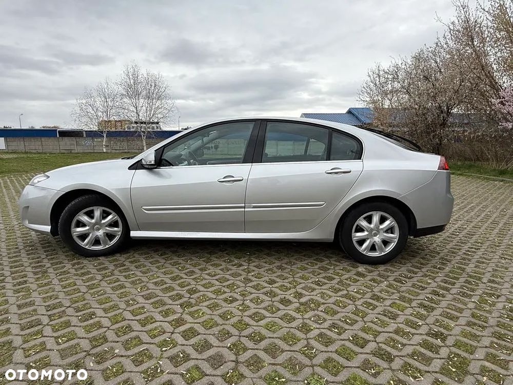Renault Laguna 1.5 dCi Authentique - 4