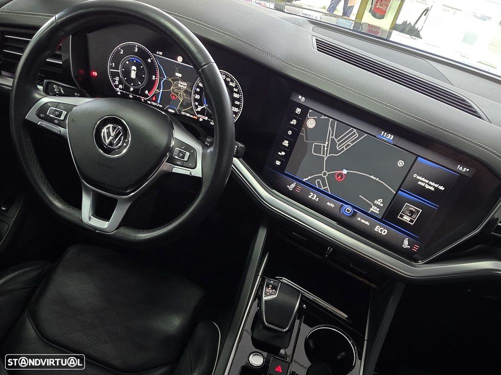 VW Touareg 3.0 TDI V6 Elegance Plus - 8