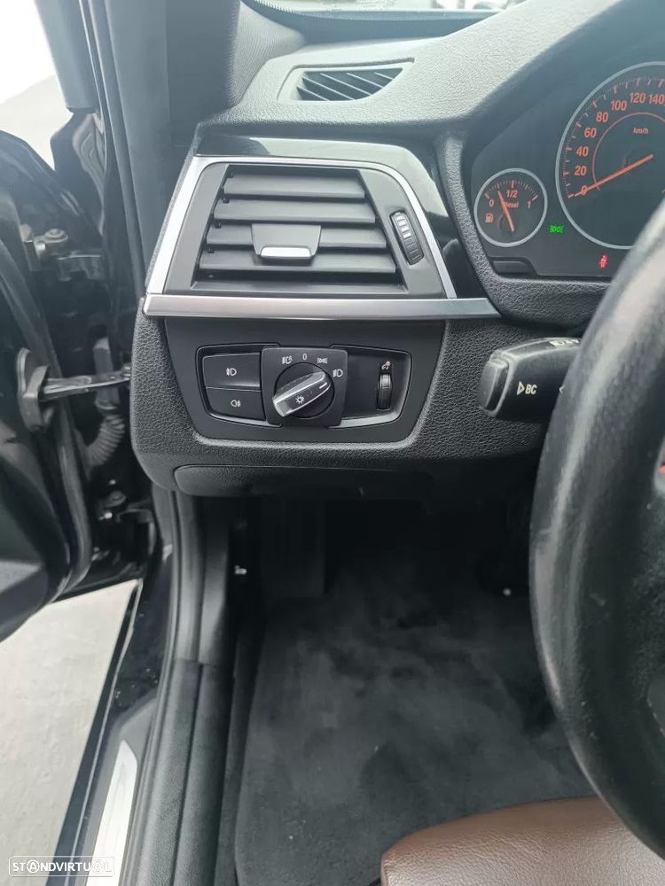 BMW 320 d Touring Aut. M Sport - 21