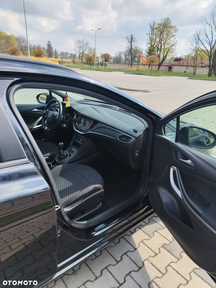 Opel Astra 1.5 CDTI Business Elegance S&S - 4