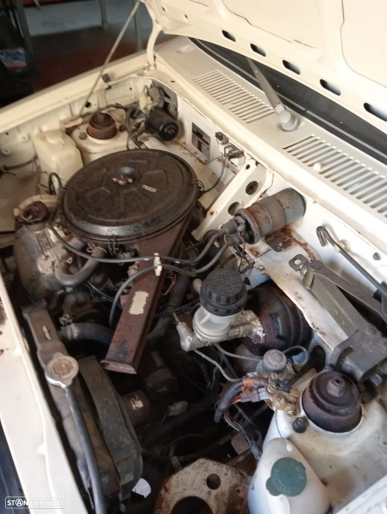 Subaru 700 SDX - 4