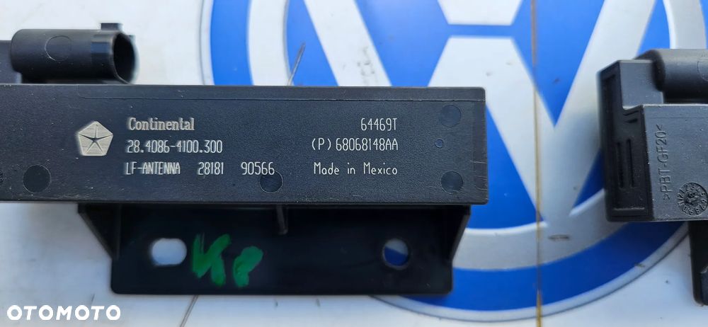 Dodge Durango LIFT 2017- Moduł Antena Wzmacniacz anteny 68068148AA P68068148AA - 2