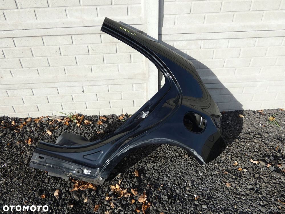 MERCEDES A KLASA W176 ĆWIARTKA BŁOTNIK LEWY TYŁ TYLNY RYSY