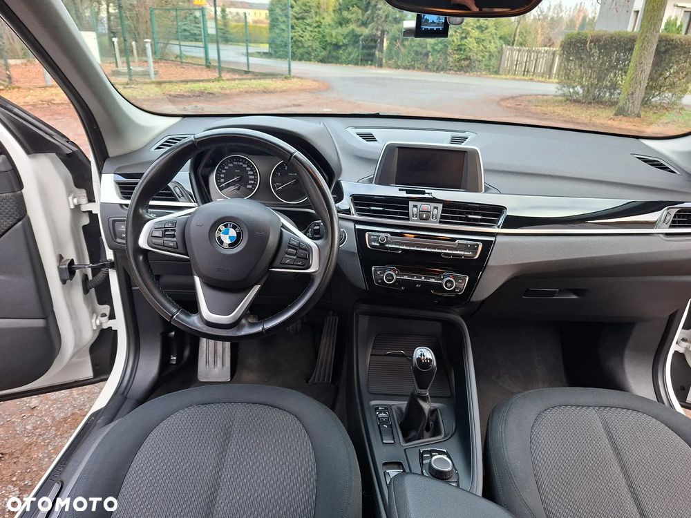 BMW X1 sDrive18d Advantage - 16
