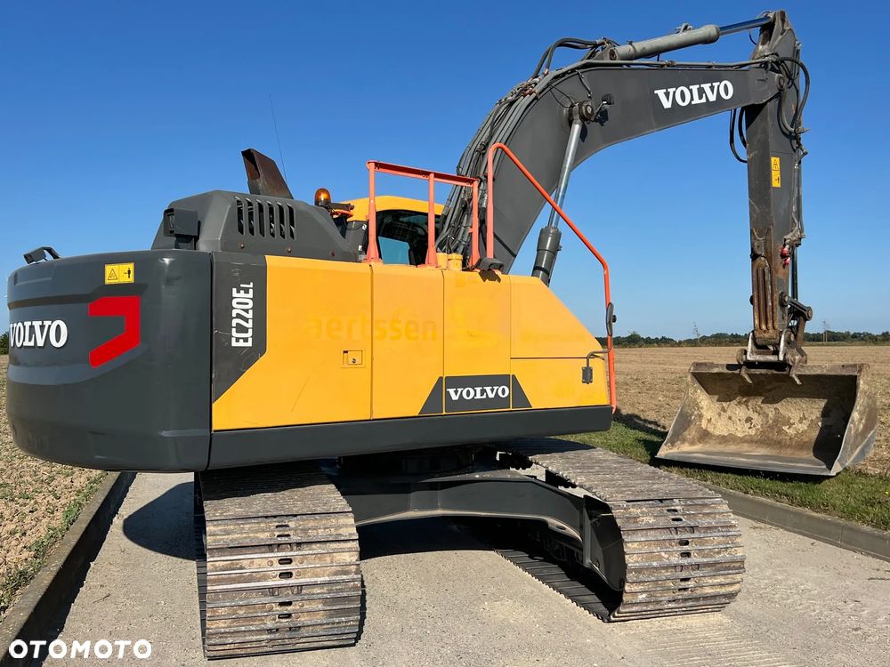Volvo 2017r VOLVO EC 220EL - 1