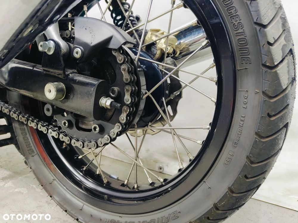 Royal Enfield Interceptor - 27