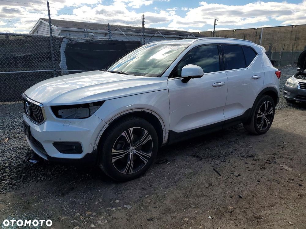 Volvo XC 40 T5 AWD Inscription - 1