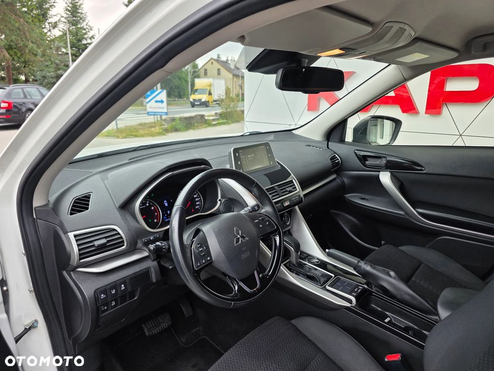 Mitsubishi Eclipse Cross 1.5 T-MIVEC CVT 2WD Spirit - 9