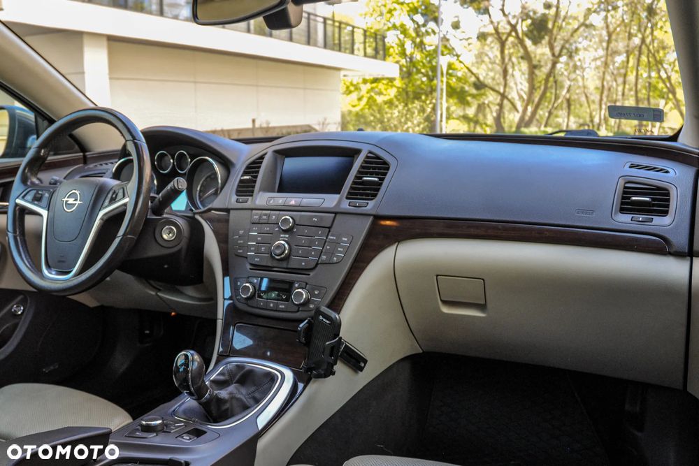 Opel Insignia - 10