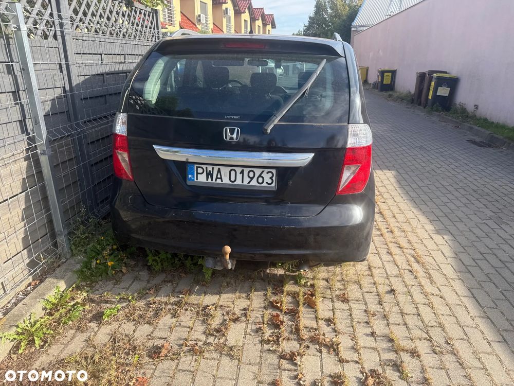 Honda FR-V - 4