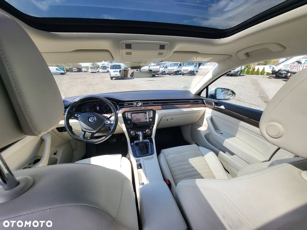 Volkswagen Passat 2.0 TDI SCR DSG Highline - 8