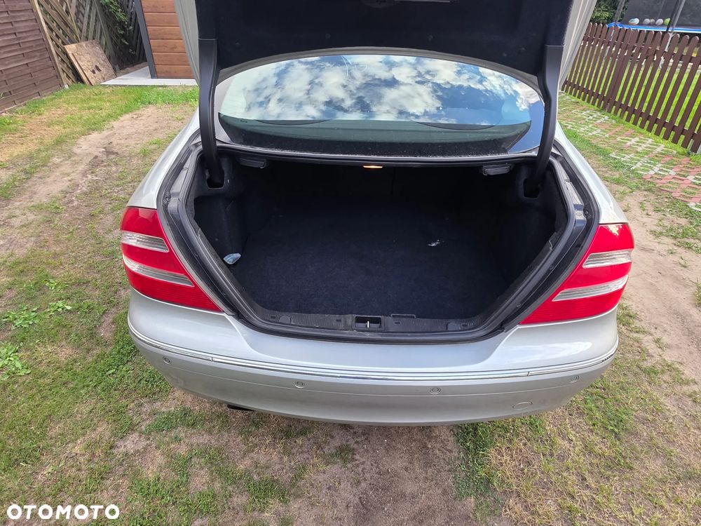 Mercedes-Benz CLK - 6