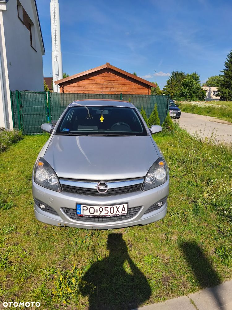 Opel Astra 1.6 Essentia - 2
