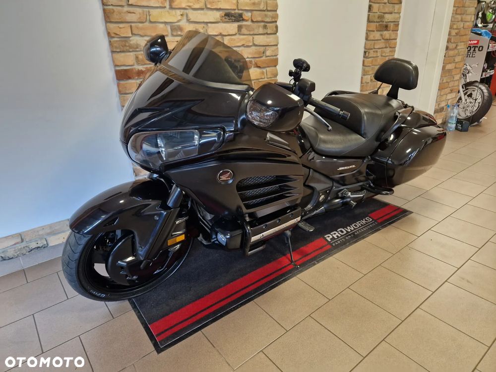 Honda GL - 4