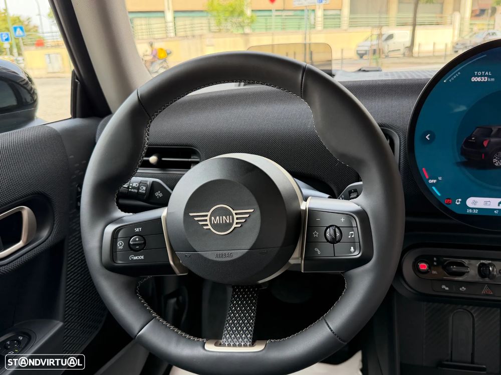 MINI 3 Portas Cooper C Essential - 10