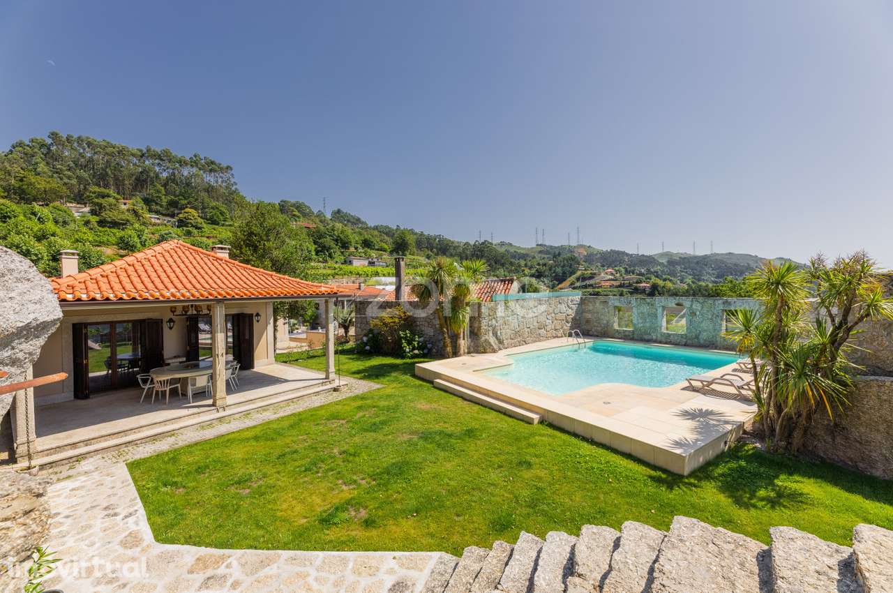 Moradia individual T6 com 4 suites e piscina em Vieira do Minho - Grande imagem: 3/60