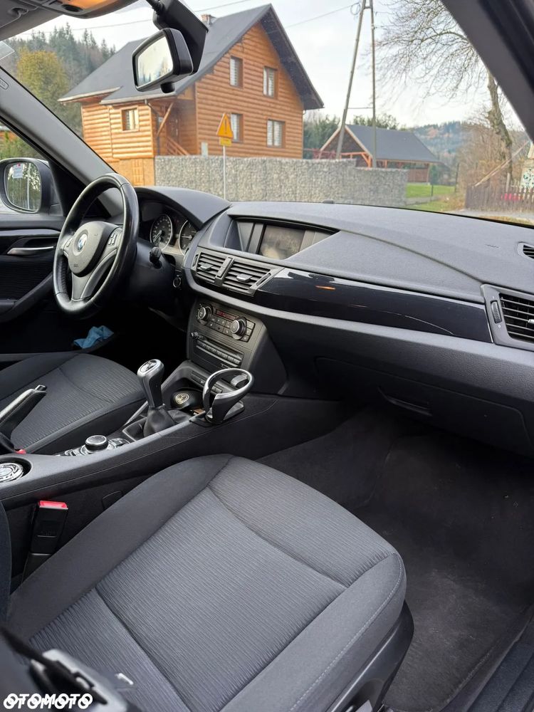 BMW X1 xDrive18d xLine - 10