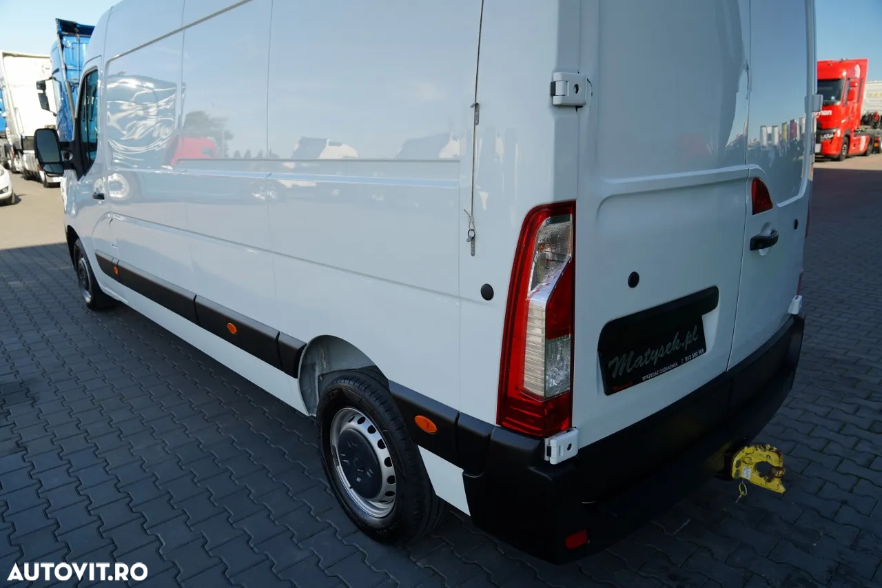 Renault MASTER / BLASZAK / PANEL / MANUAL / CARCASĂ DE REMORCARE / 2022 - 13